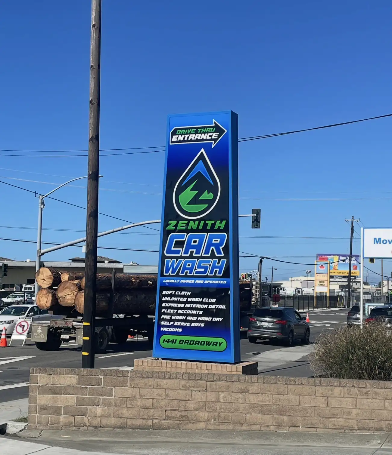 The new Zenith Car Wash sign on Broadway in Eureka
